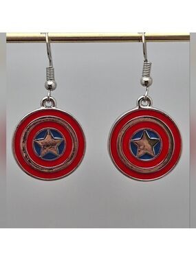 ✨2/$10✨ Captain America Shield Dangle Earrings Red & Blue Star, 1.5”